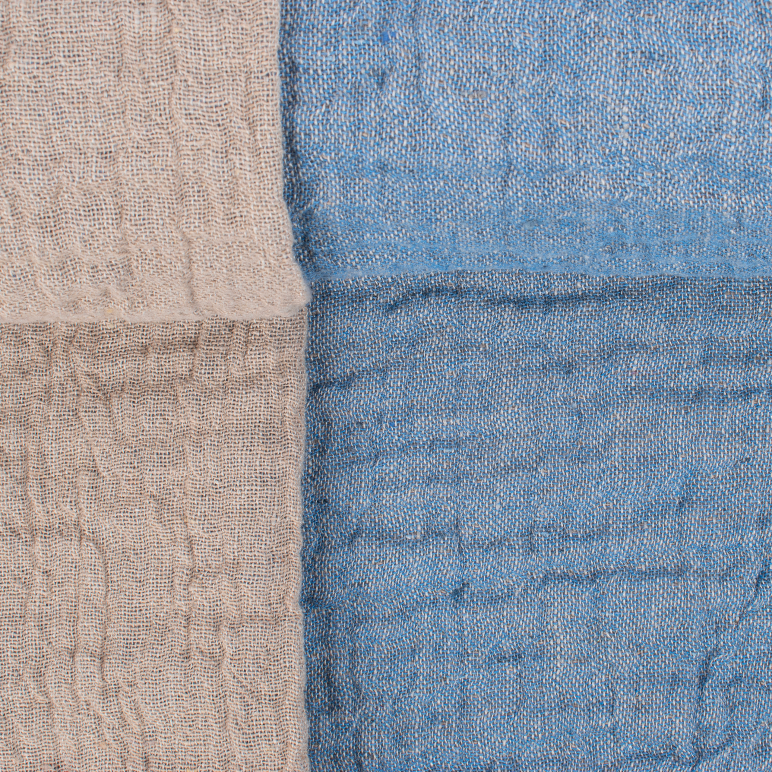 Washed double-sided sky blue and sand color linen fabric with recycled yarns, 380 g/m²