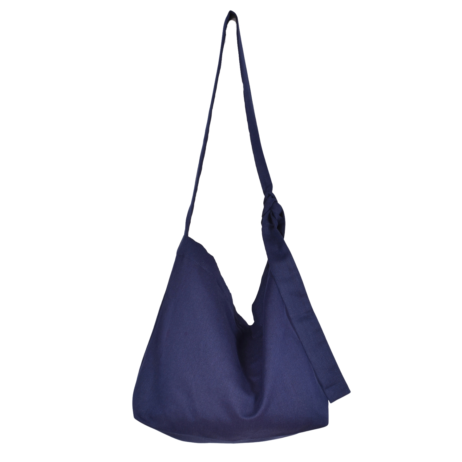 Linen bag with magnetic fastening.